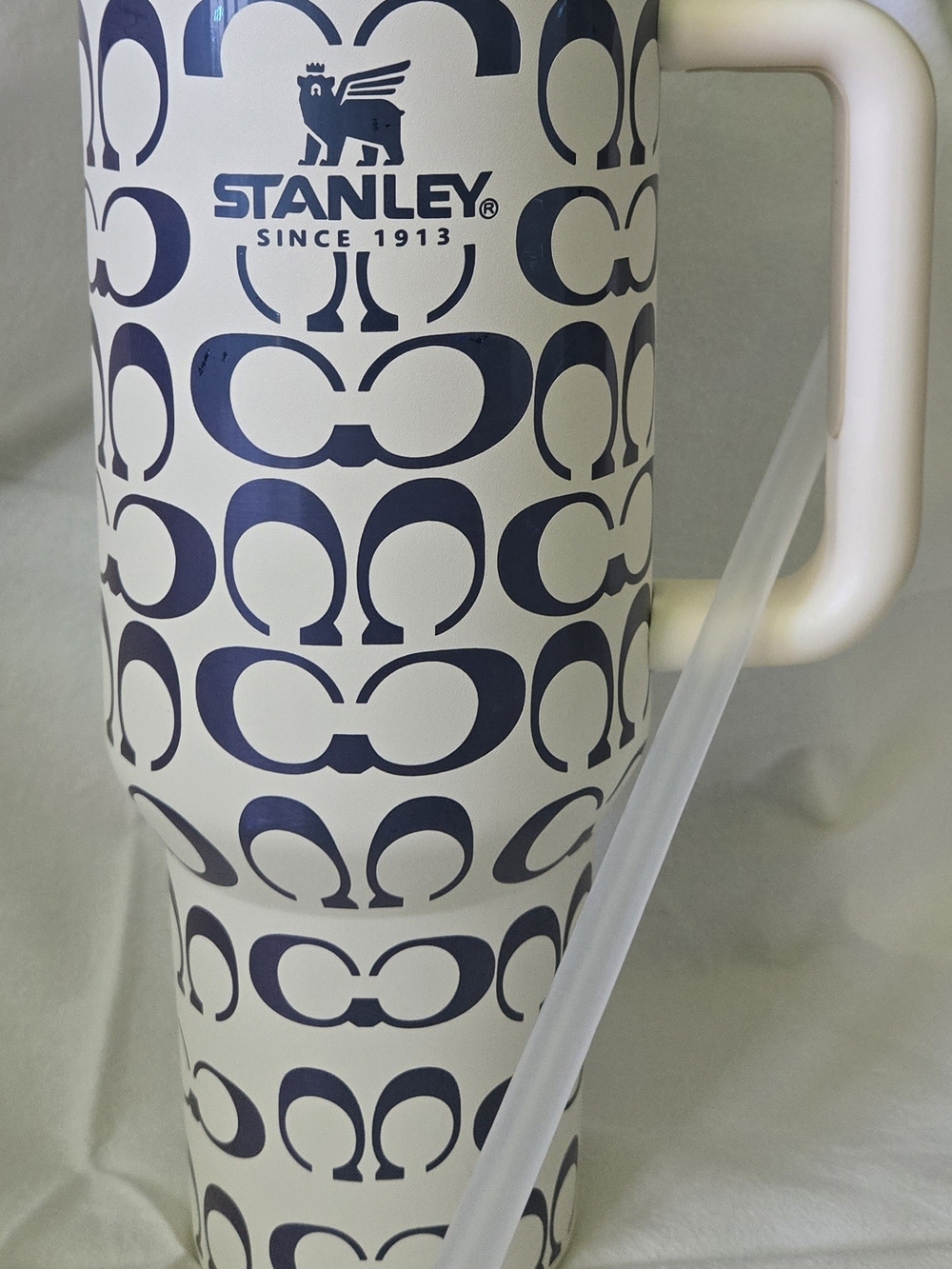 Stanley White & Chrome Patterned Travel Tumbler with Handle